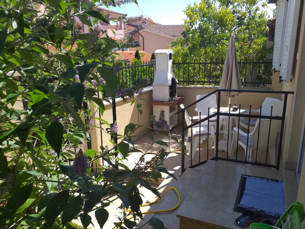 Apartman Vida Pula Exterior photo